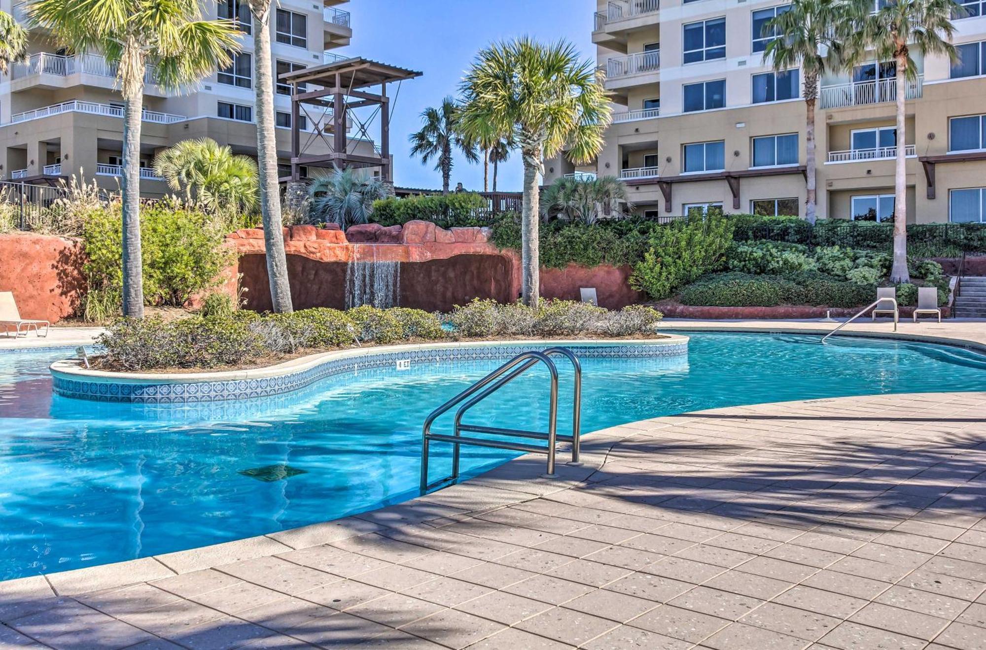 Destin Resort Studio With Pool - Walk To Beach! Exterior photo